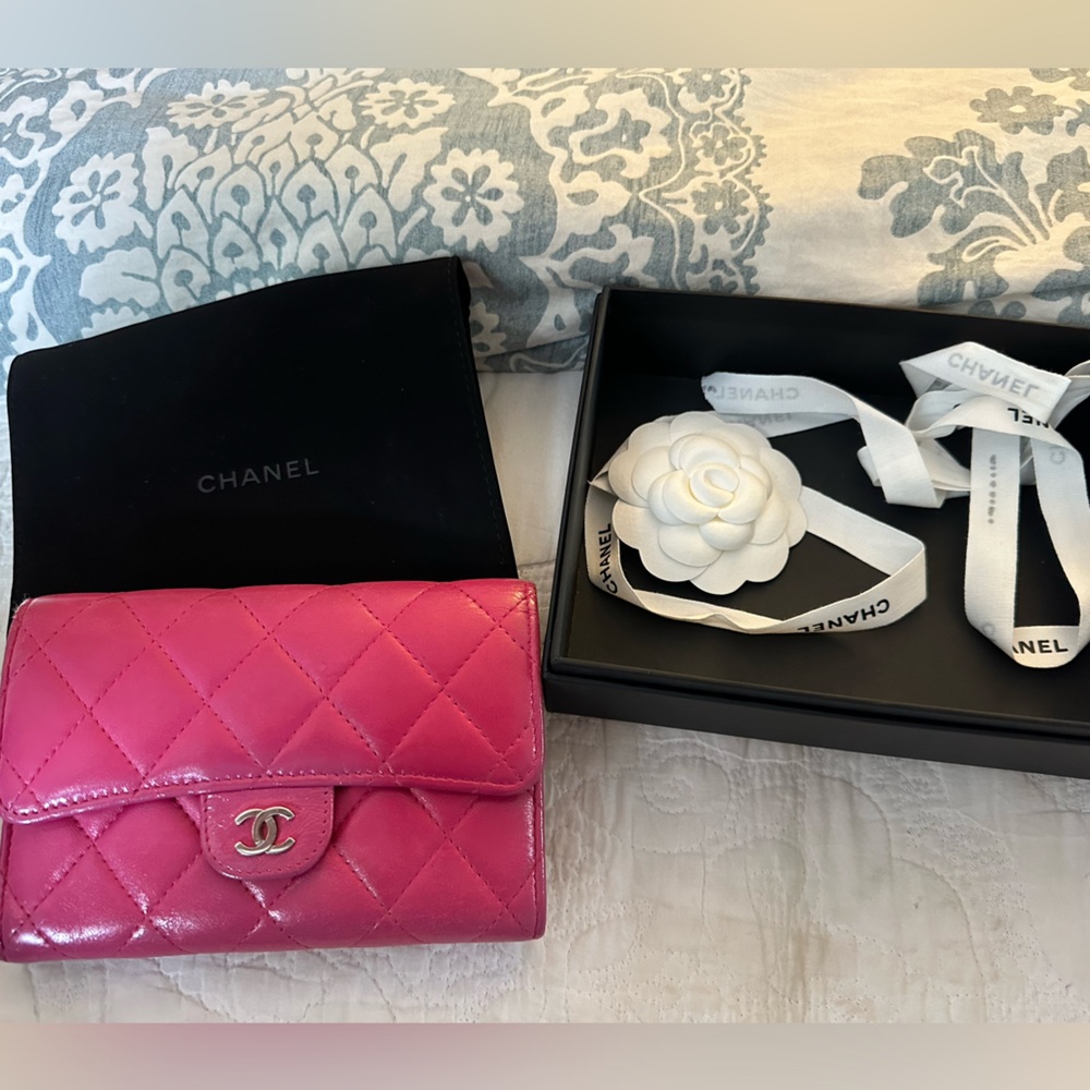 Chanel wallet